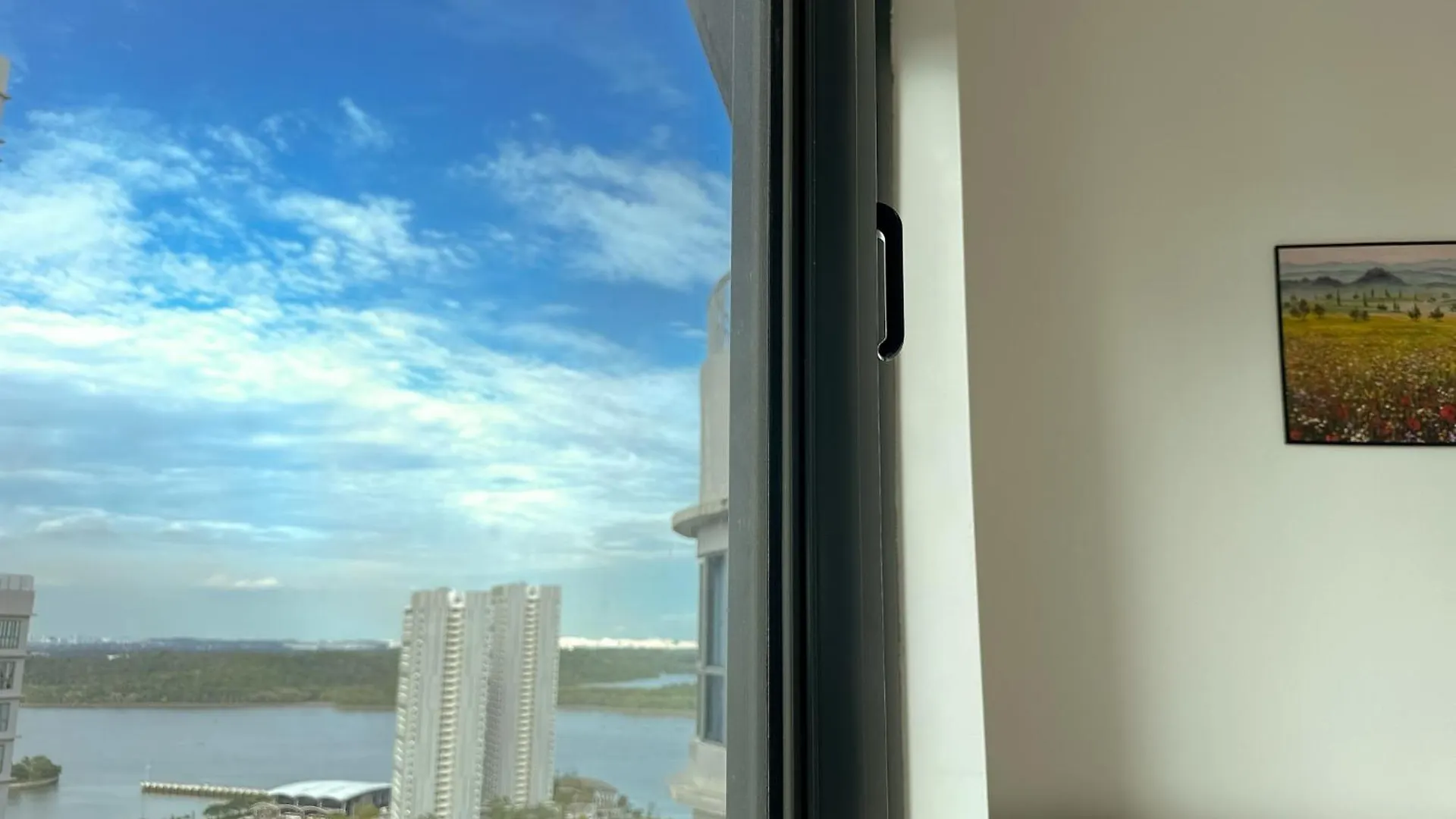 Teega Suites Puteriharbour By Wp Homestay جوهر بهرو 0*,  ماليزيا